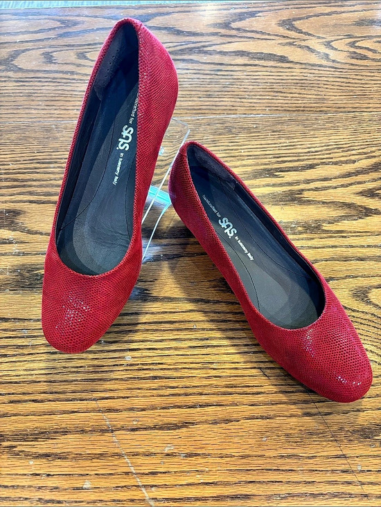 SAS Shoes - SAS Sofia Rouge Red Textured Leather Comfort
Wedge Pump Italy size 8.5N